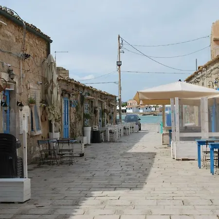 Casa Maritrì Locazione Turistica Affittacamere Marzamemi
